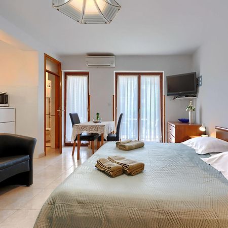 Apartment Alba - Roj157 By Interhome Rovinj Exterior photo